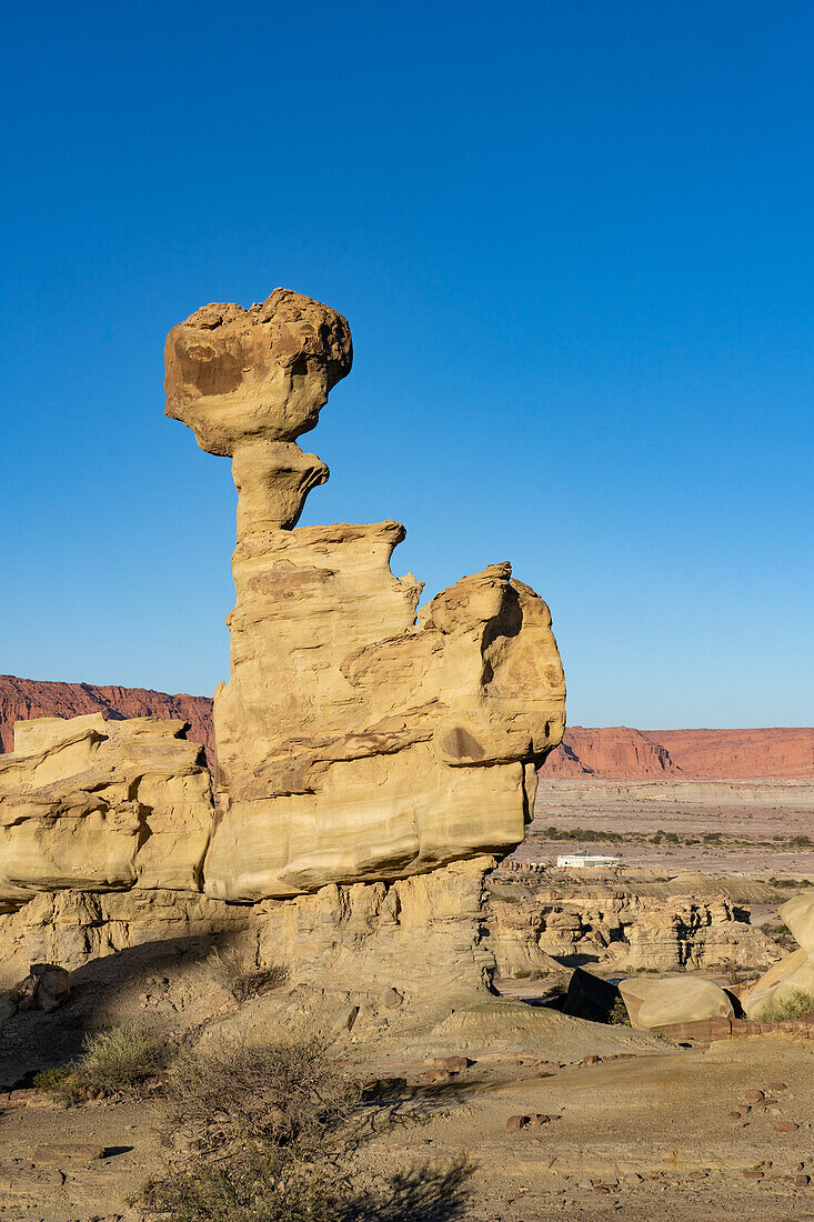 Die Submarine, eine erodierte Sandsteinformation im Ischigualasto Provincial Park in der Provinz San Juan, Argentinien.