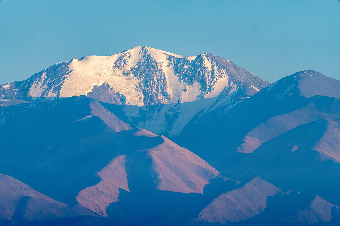 Cerro El Plata im Cordon de Plata Gebirge in den Anden bei Tupungato, Provinz Mendoza, Argentinien.