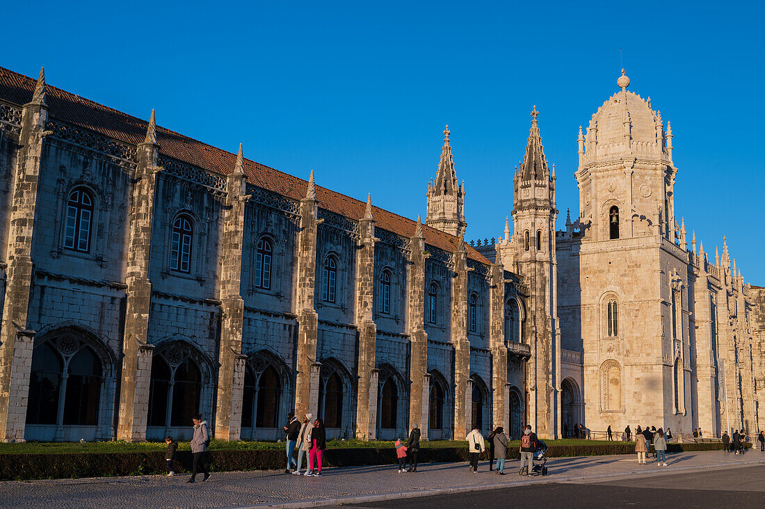 Jeronimos-Kloster oder Hieronymiten-Kloster bei Sonnenuntergang, Belem, Lissabon, Portugal