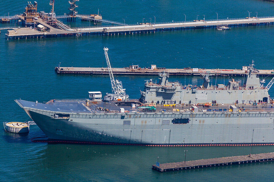 Luftaufnahme des im Bau befindlichen Hmas Canberra, aufgenommen am 121213, Australien