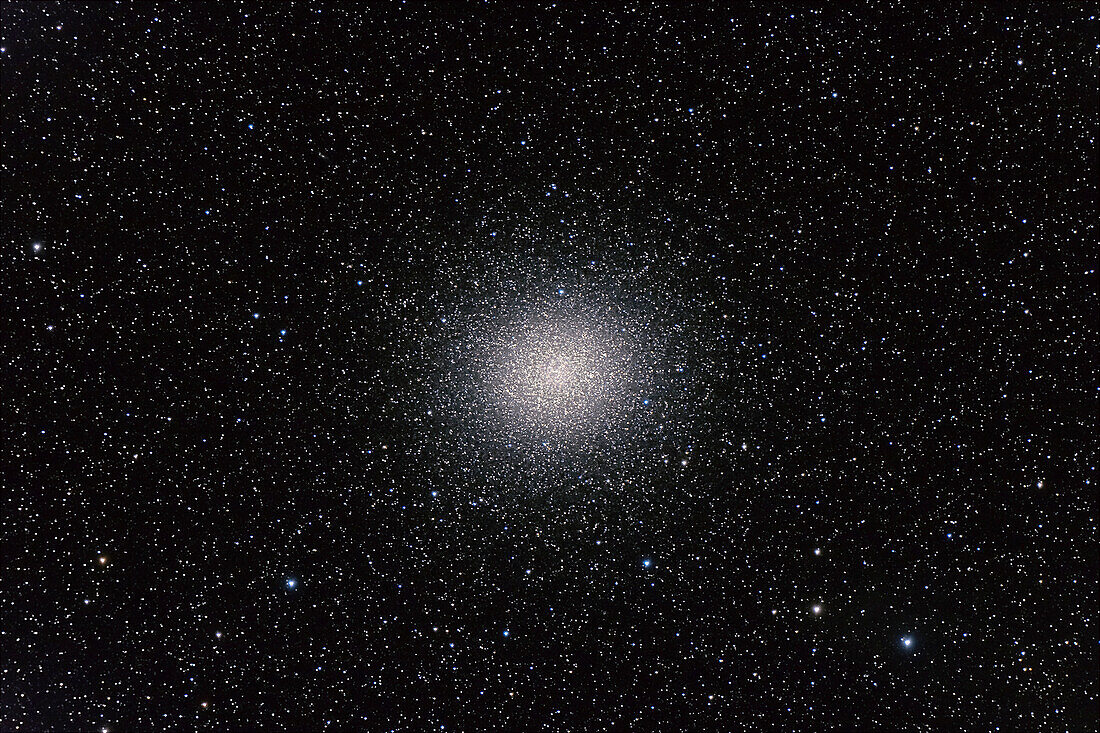 Omega Centauri globular cluster, with Canon 20Da camera with 4-inch Astro-Physics Traveler apo refractor at f/6 for 4 minutes each at ISO800. Stack of 4 exposures, averaged stacked. Plus short 2-minute exposure for core area. Taken from Queensland, Australia, July 2006.