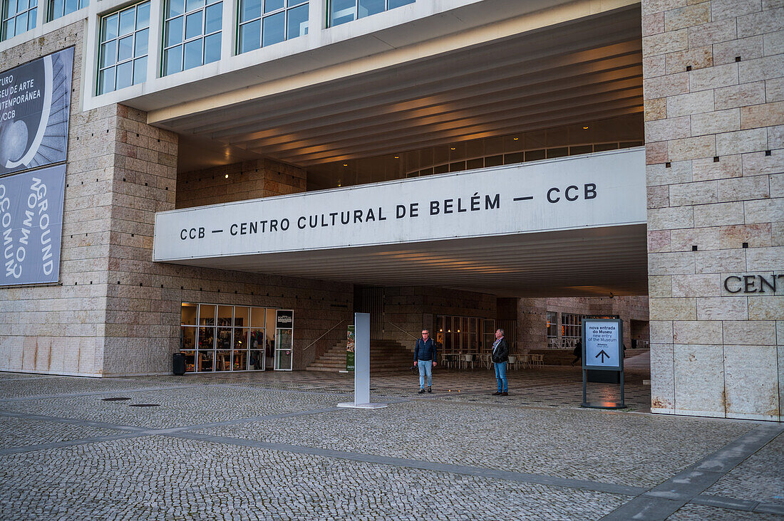 Gebäude des CCB Centro Cultural de Belem / Kulturzentrum von Belem in Lissabon, Portugal