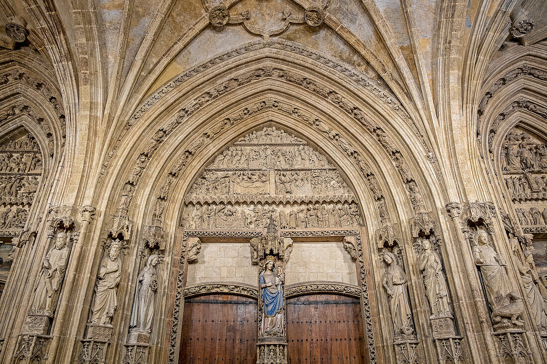 Portico, Catedral Vieja, or Catedral de Santa Maria, Vitoria, Gasteiz, Álava, Basque Country, Euskadi, Euskal Herria, Spain