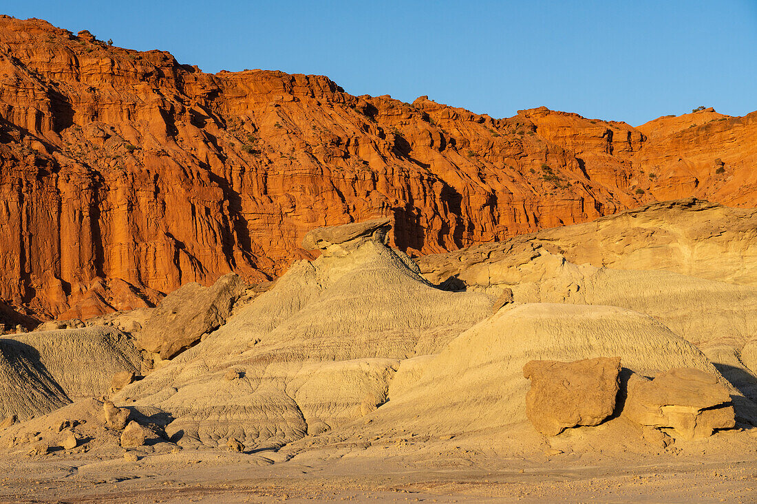 Erodierte geologische Formationen im Ischigualasto Provincial Park in der Provinz San Juan, Argentinien.