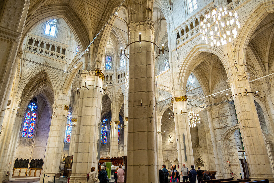 Geführter Besuch in der Catedral Vieja oder Catedral de Santa Maria, Vitoria, Gasteiz, Álava, Baskenland, Euskadi, Euskal Herria, Spanien