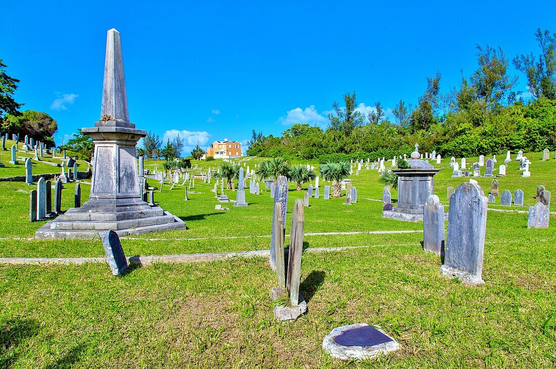 The Royal Navy Cemetery (The Glade), opened in 1812, containing over 1000 graves including 24 from World War I and 39 from WWII, managed by the Bermuda National Trust, Sandys Parish, Bermuda, Atlantic, North America