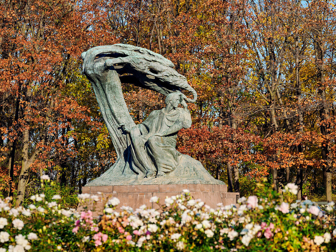 Chopin-Denkmal, Lazienki-Park (Park der Königlichen Bäder), Warschau, Woiwodschaft Masowien, Polen, Europa