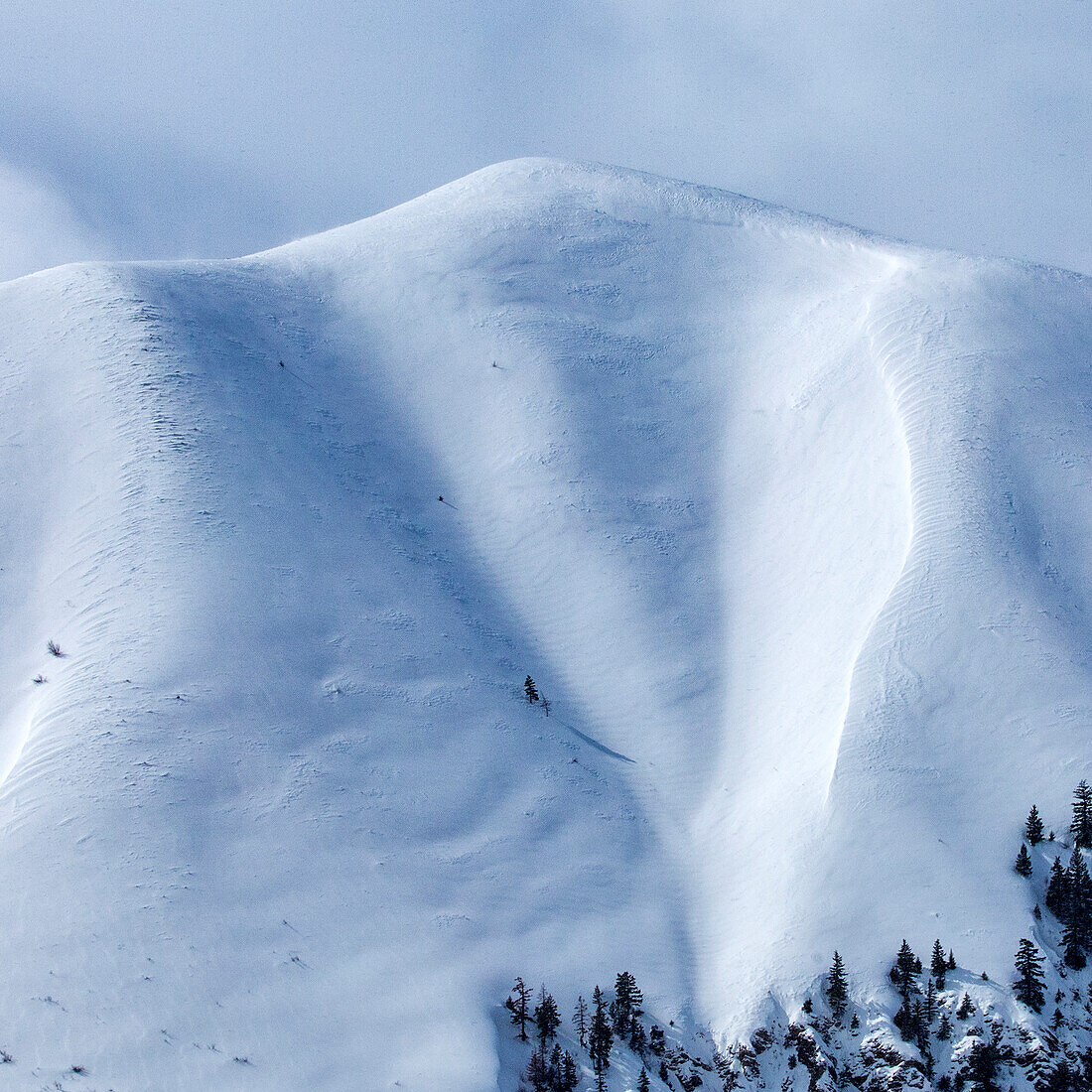 USA, Idaho, Hailey, Blick auf einen schneebedeckten Berg