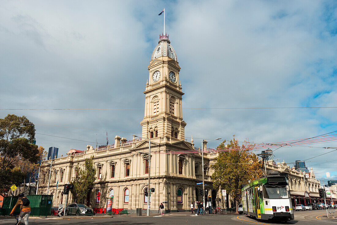 North Melbourne Rathaus und Straßenbahn, Stadt North Melbourne, Victoria, Australien, Pazifik