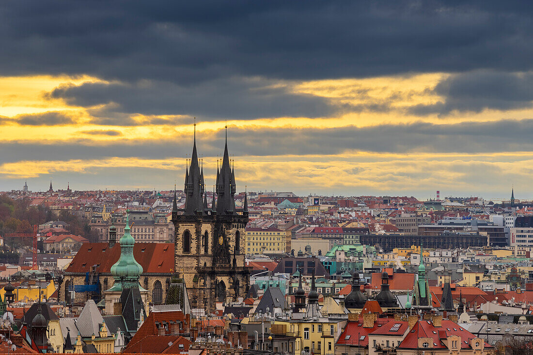 Church of Our Lady before Tyn, UNESCO World Heritage Site, Prague, Bohemia, Czech Republic (Czechia), Europe