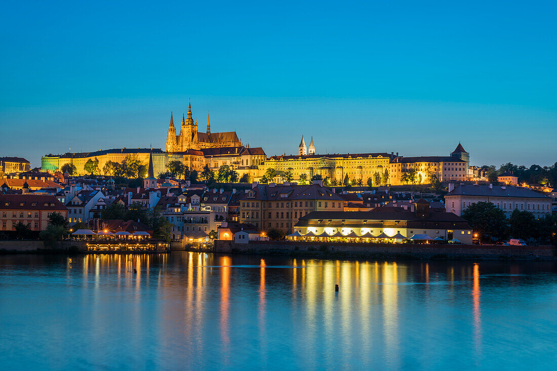Illuminated Prague Castle at twilight, UNESCO World Heritage Site, Prague, Bohemia, Czech Republic (Czechia), Europe