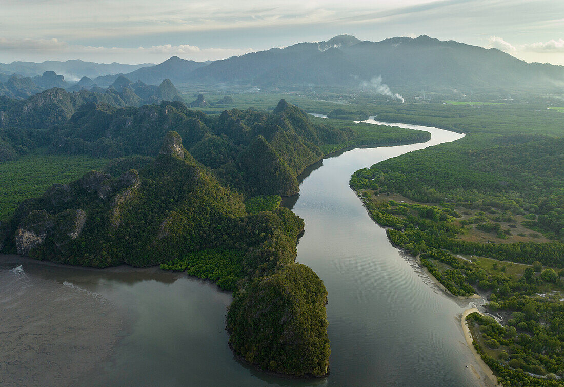 Luftaufnahme von Pulau Langkawi, Kedah, Malaysia, Südostasien, Asien