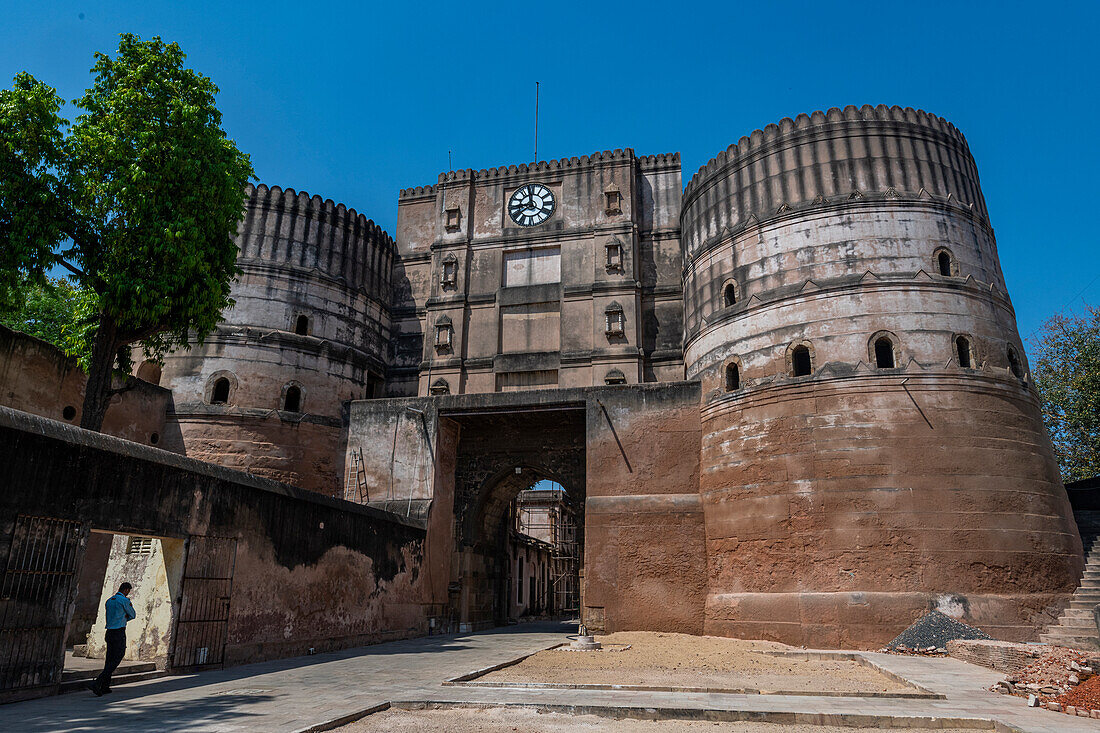 Tor zum Bhadra Fort, UNESCO-Weltkulturerbe, Ahmedabad, Gujarat, Indien, Asien