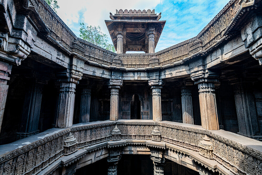 Dai Halima Vav Stufenbrunnen, Ahmedabad, Gujarat, Indien, Asien