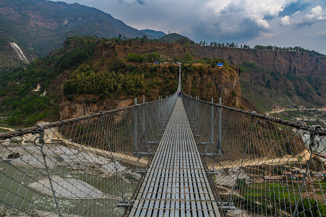 Hängebrücke von Pokhara über den Bhalam-Fluss, Pokhara, Nepal, Asien