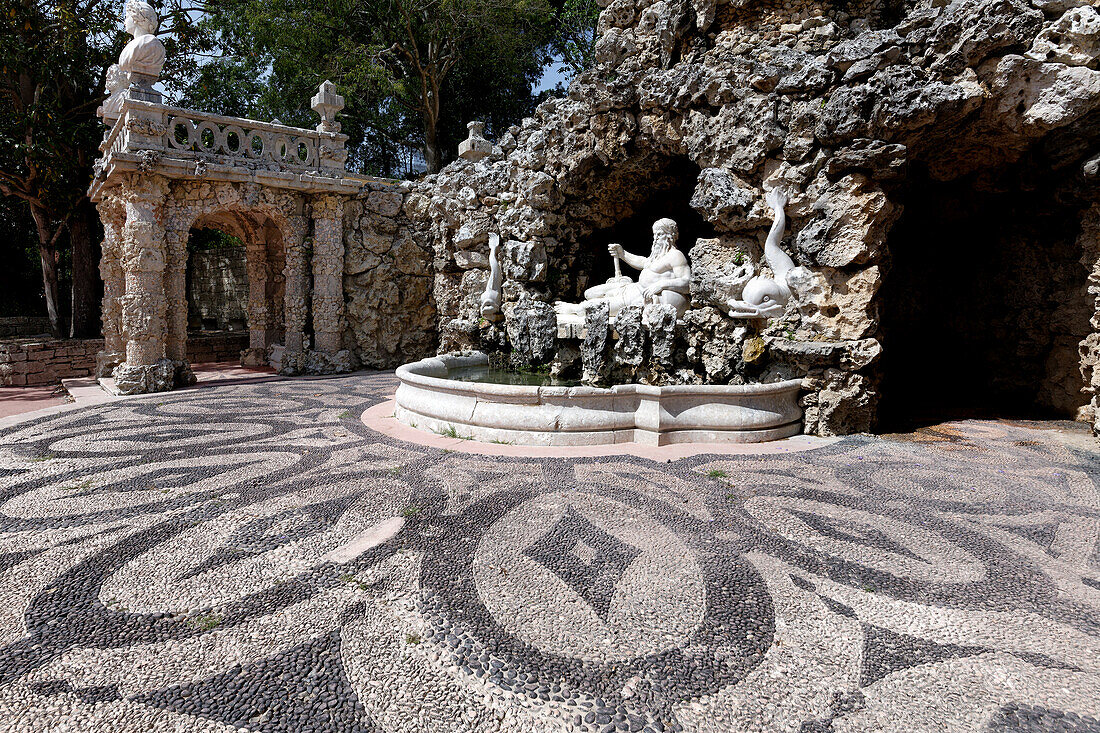 Kaskade der Dichter, Garten des Marquis de Pombal Palastes, Oeiras, Stadt Lissabon, Portugal, Europa