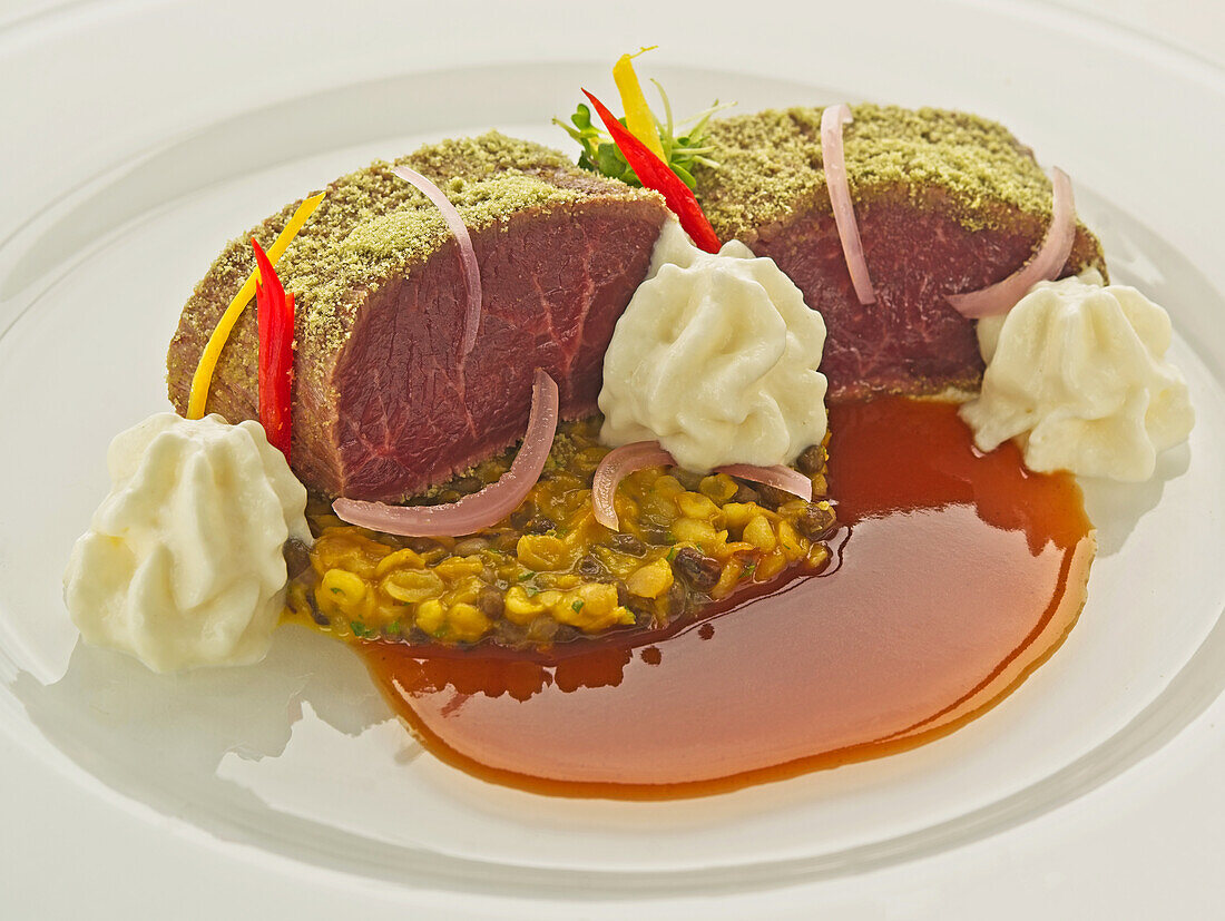 Lamb loin with herb crust, horseradish and vegetables