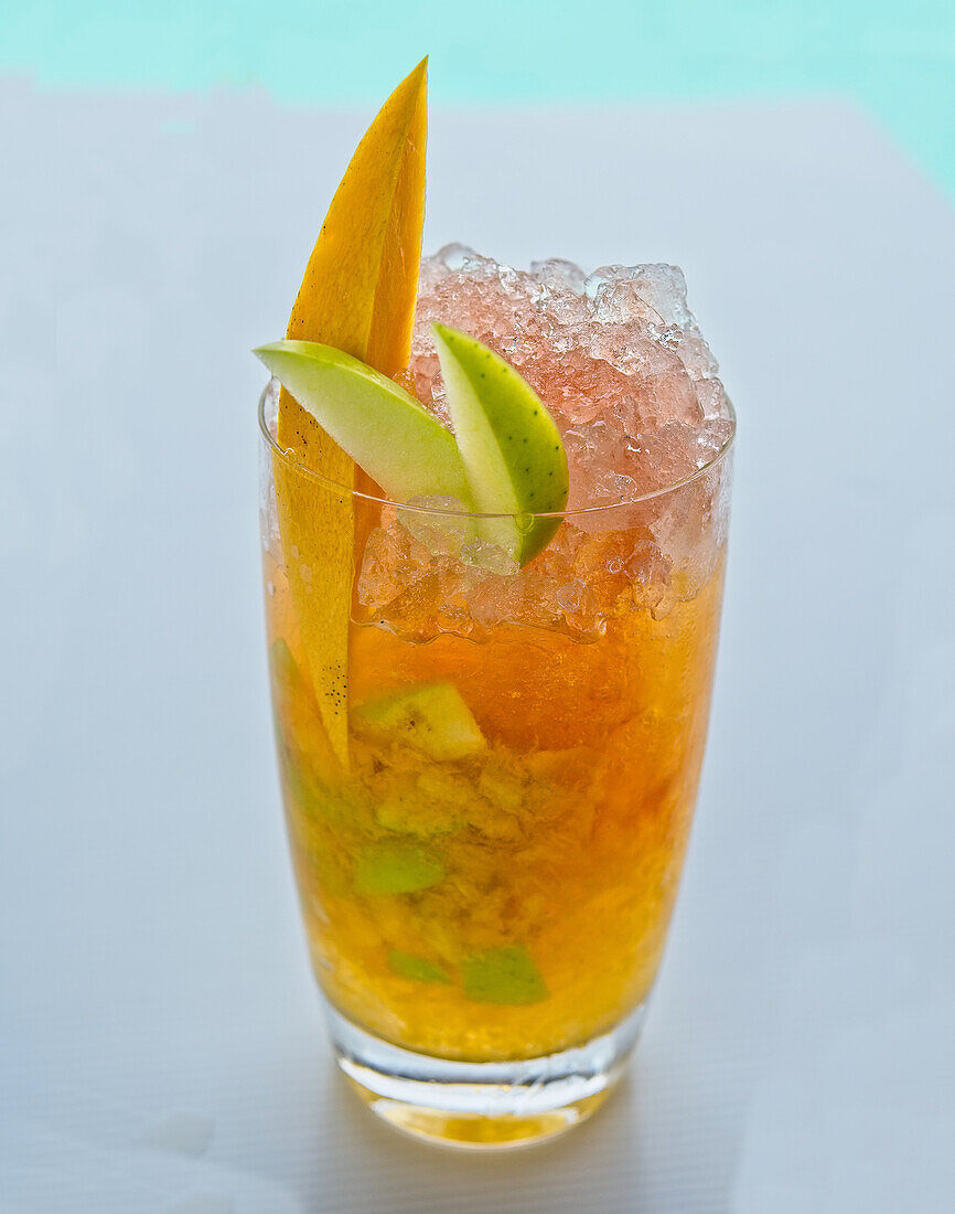 Mango apple mojito