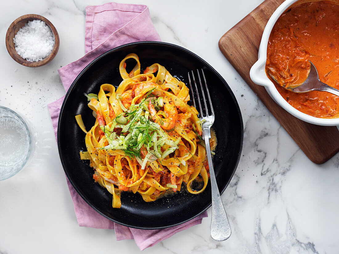 Pasta with shrimp and tomato, fennel salad