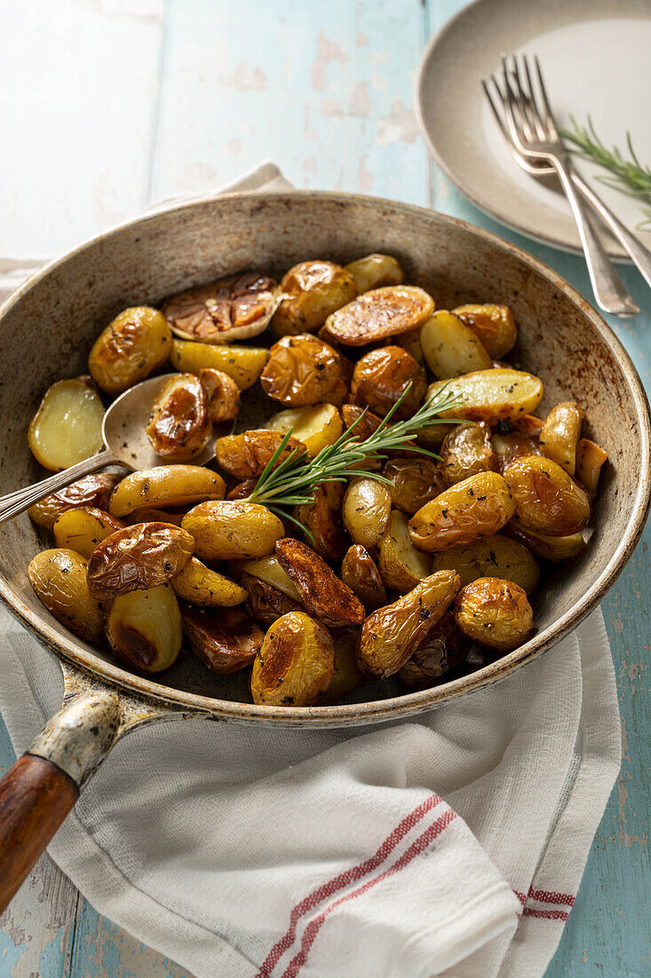 Roasted baby potatoes with butter and rosemary