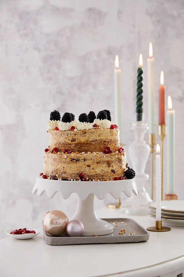 Gingerbread parfait cake with caramel sauce