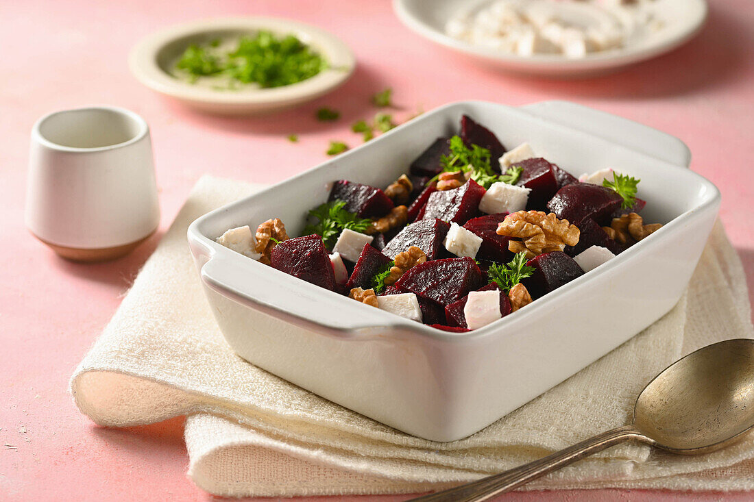 Beetroot salad with walnuts and goat's cheese