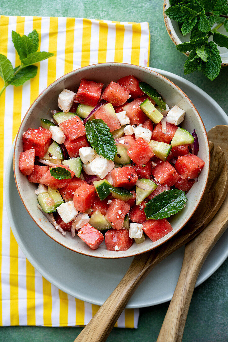 Wassermelonensalat mit Gurke und Feta