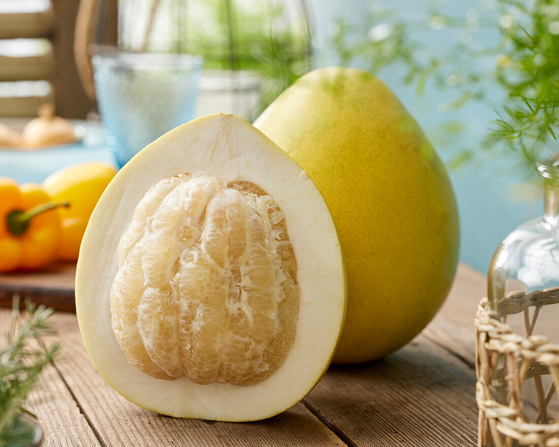 White pomelo, Citrus maxima