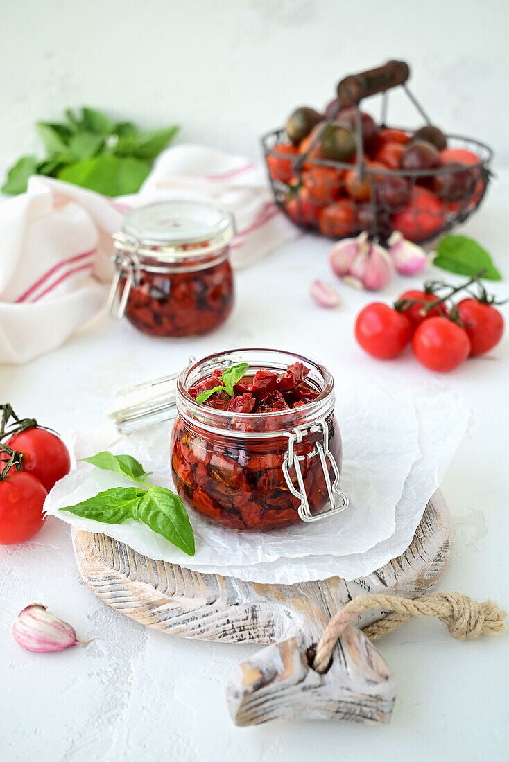 Eingelegte getrocknete Tomaten