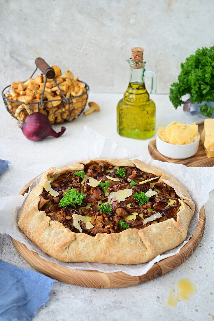 Galette with potatoes and chanterelles
