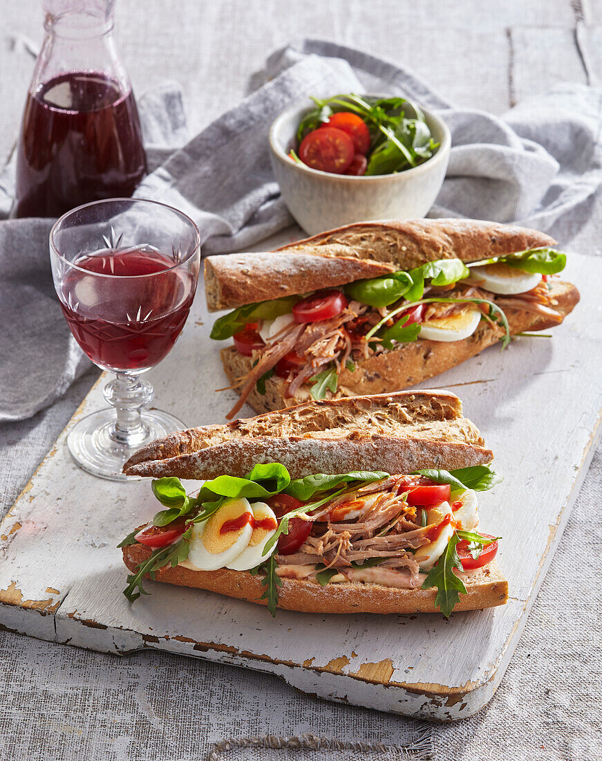 Pulled-Pork-Sandwich mit Ei