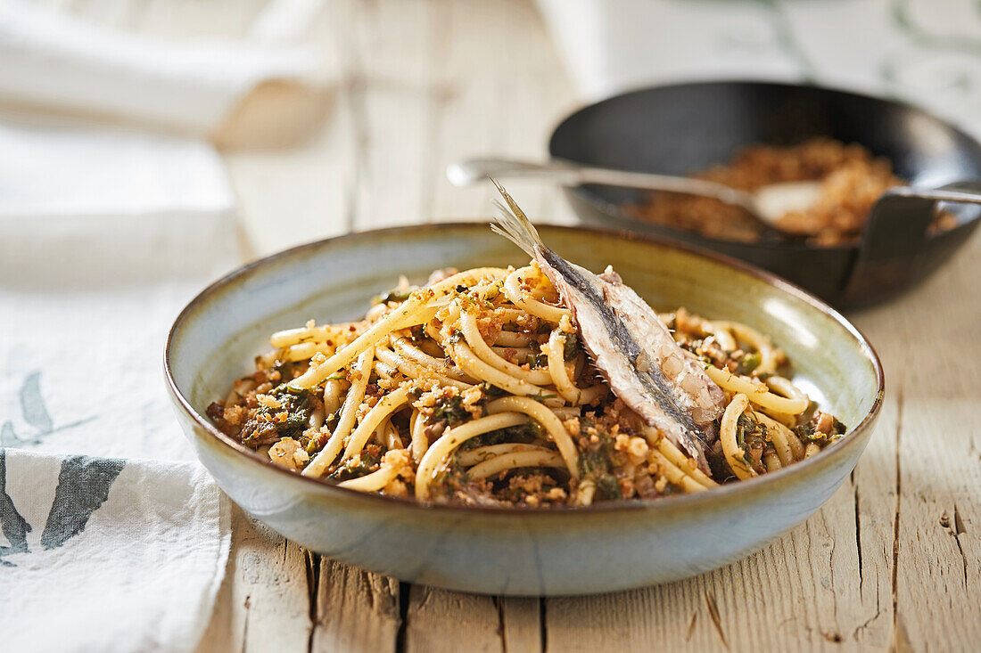 Sizilianische Pasta mit Sardinen