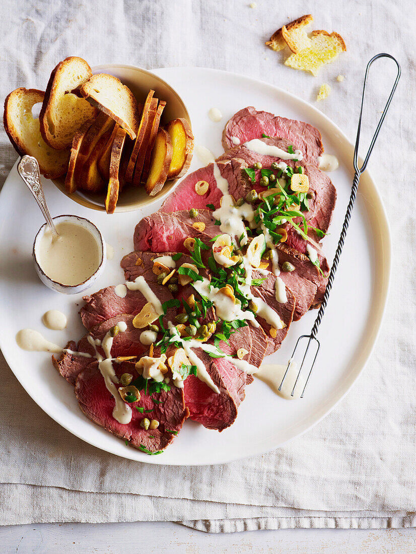 Roastbeef mit Thunfisch-Aioli