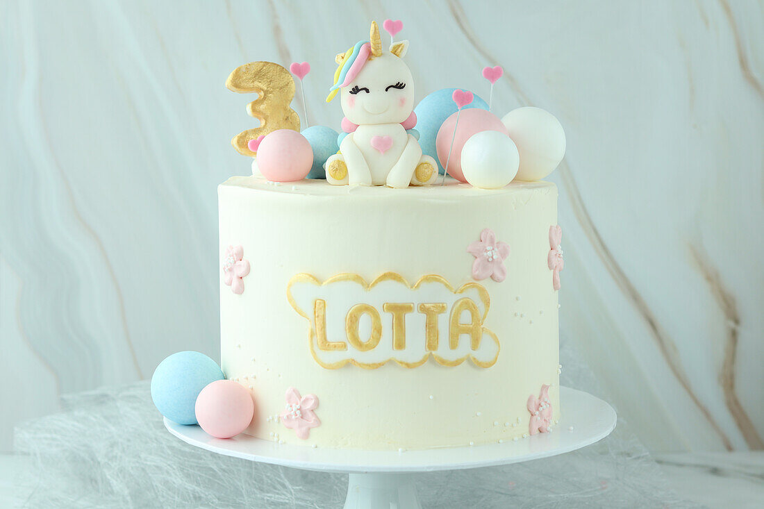 Unicorn cake