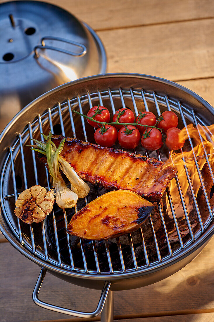 Caramelised spare ribs with grilled vegetables