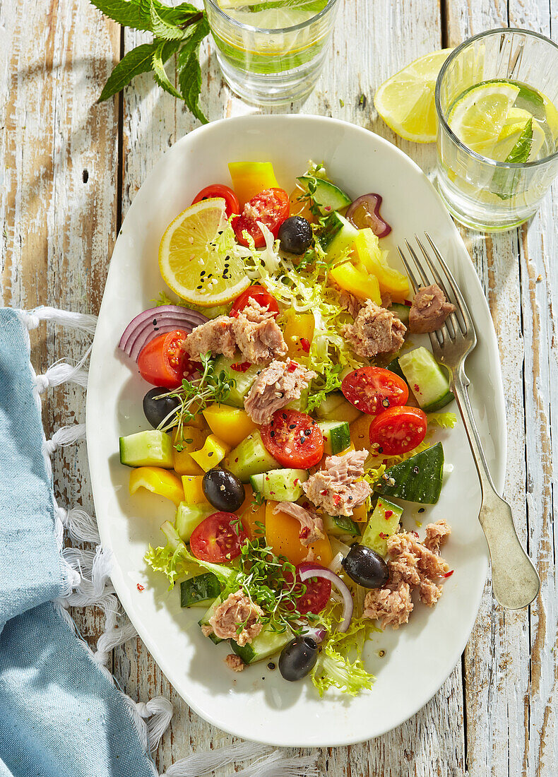 Summer vegetable tuna salad