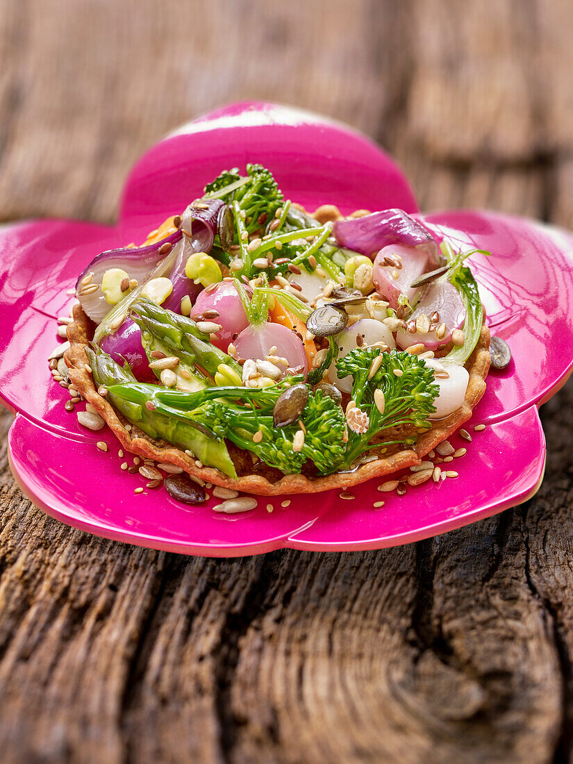 Mini tart with spring vegetables