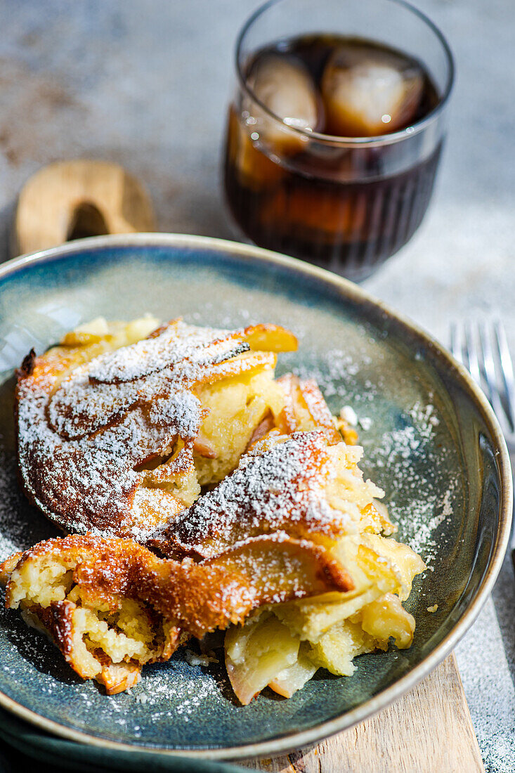 Apple cakes with icing sugar