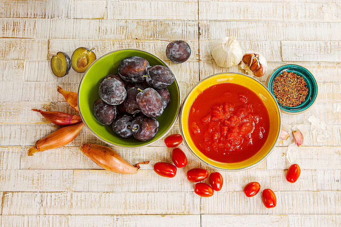 Ingredients for plum and tomato chutney