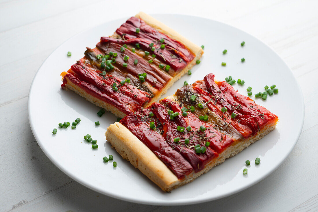 Tart with roasted red pepper