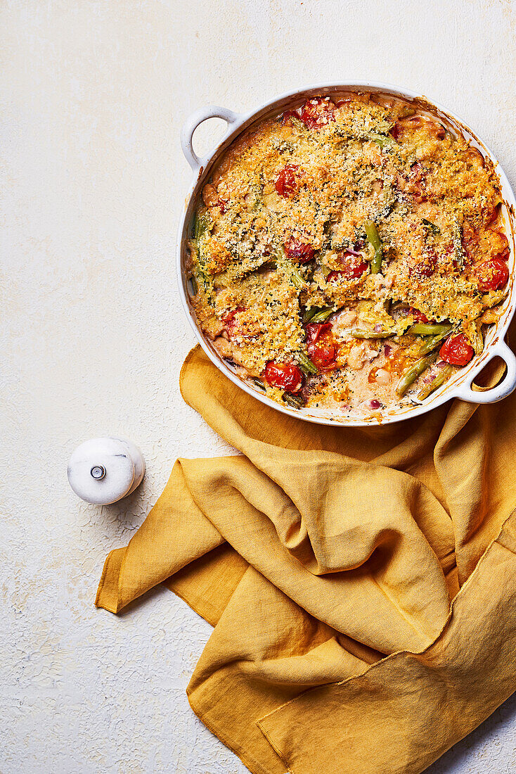 Gratin aus grünen Bohnen und Kirschtomaten