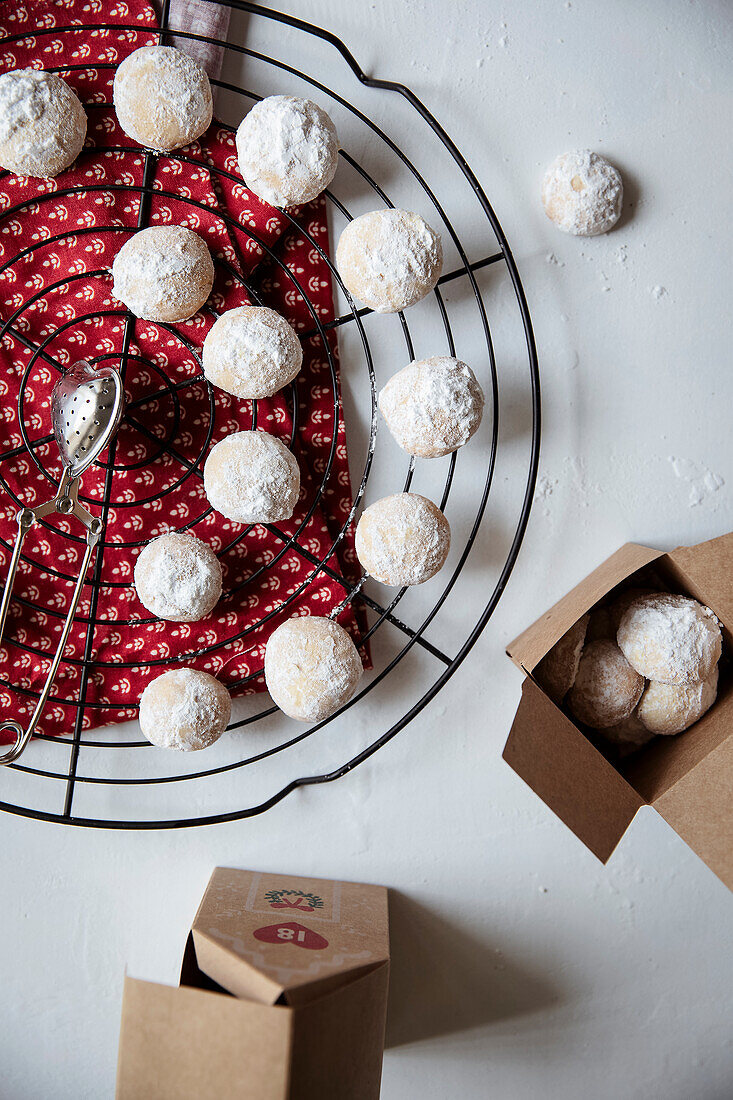 Snowball Cookies (Schneeballplätzchen)