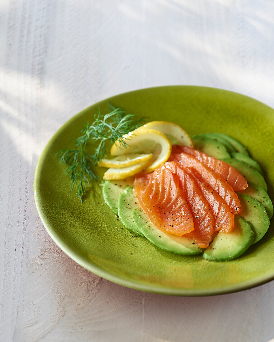 Lachs auf Avocado