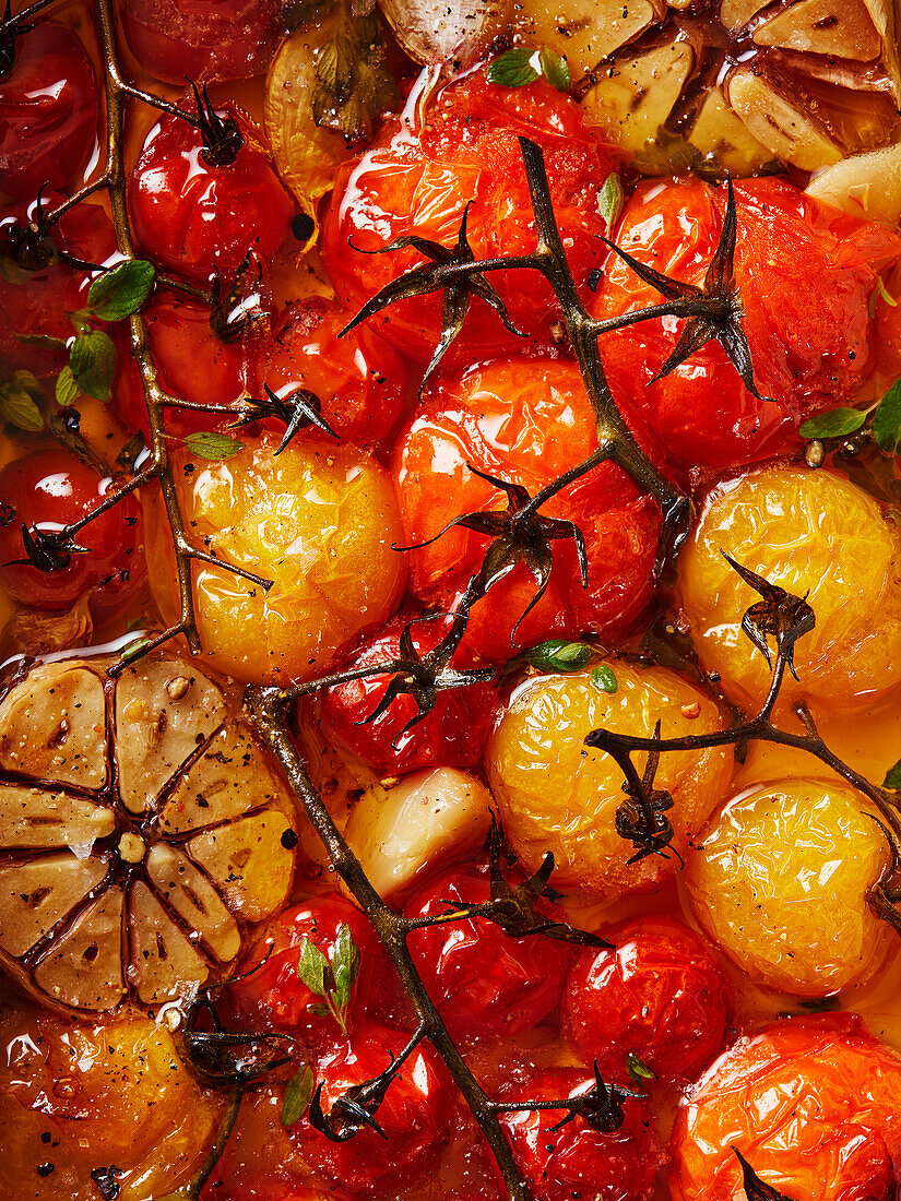 Tomato confit with garlic