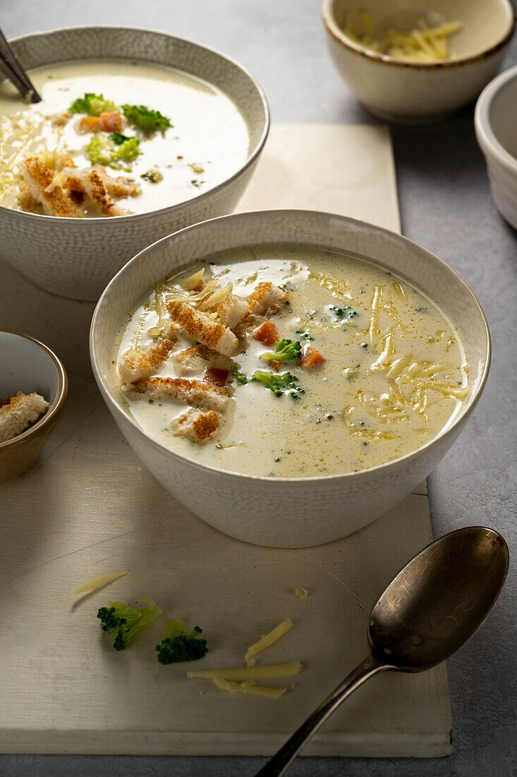 Broccoli Cheese creamy soup