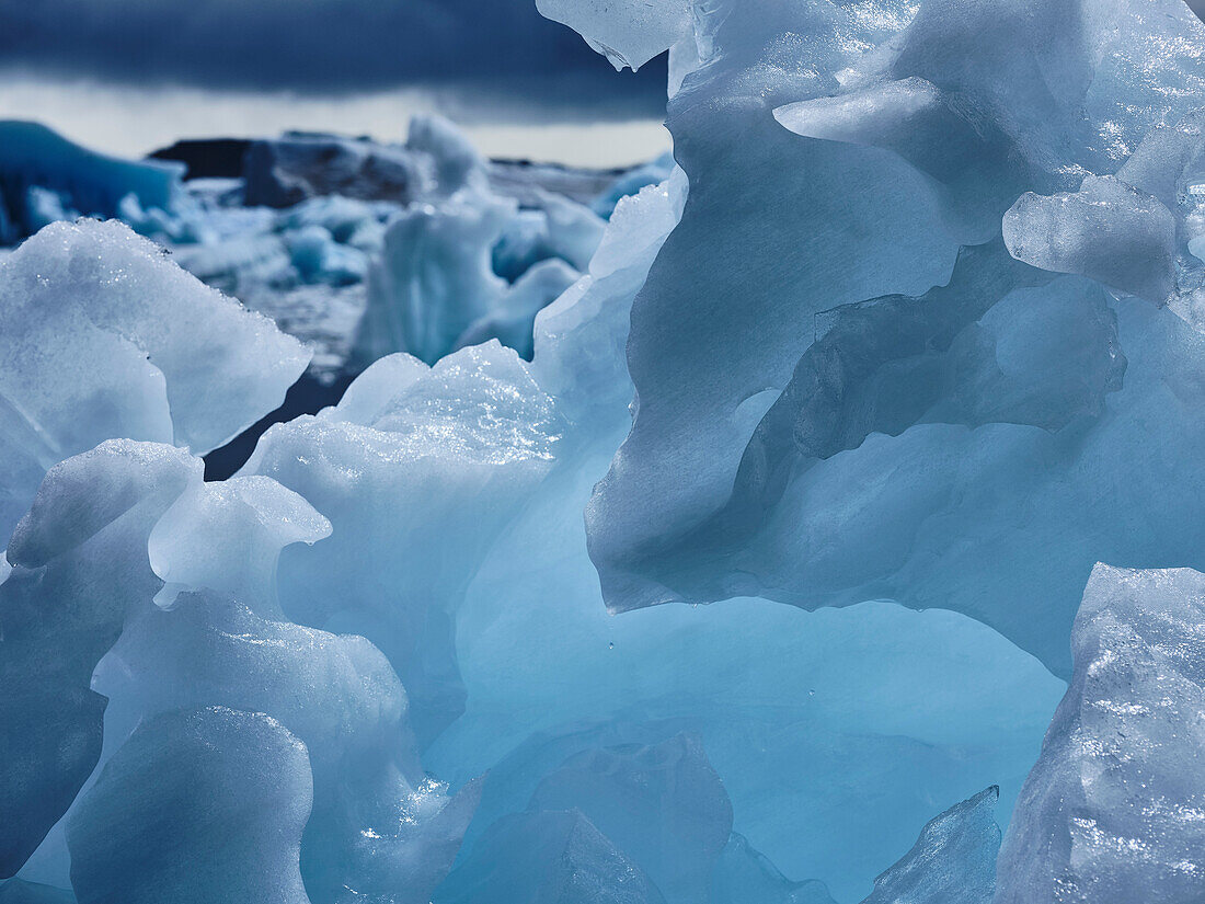 Nahaufnahme schmelzende Eisformation, Antarktische Halbinsel, Weddellmeer, Antarktis