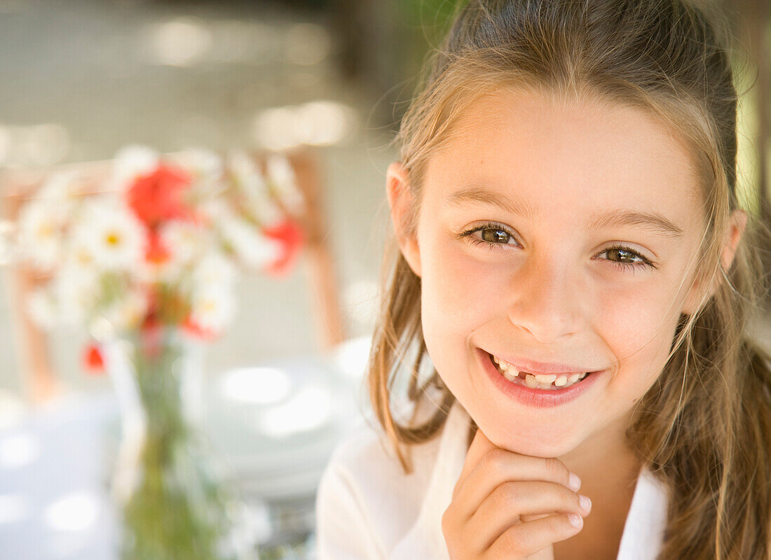 Beautiful Young girl smiling\n