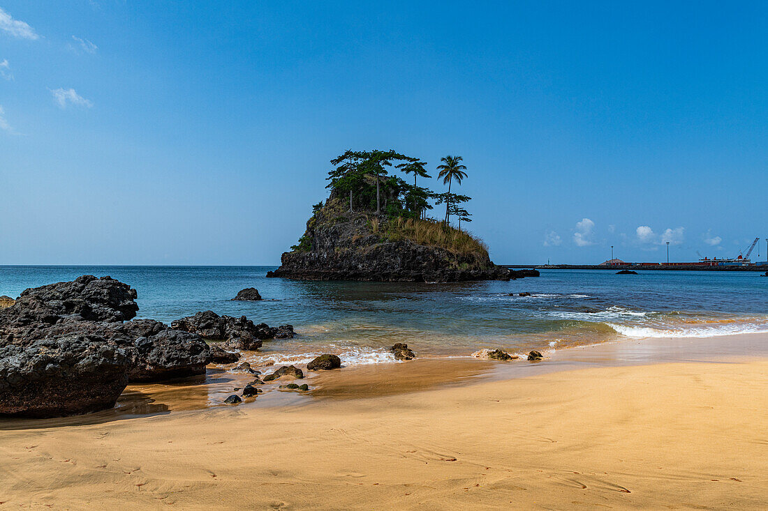 Palmar Strand auf der Insel Annobon, Äquatorialguinea, Afrika