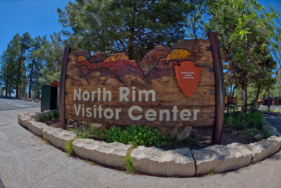 Schild für das Hauptbesucherzentrum am Grand Canyon North, Grand Canyon National Park, UNESCO-Weltnaturerbe, Arizona, Vereinigte Staaten von Amerika, Nordamerika