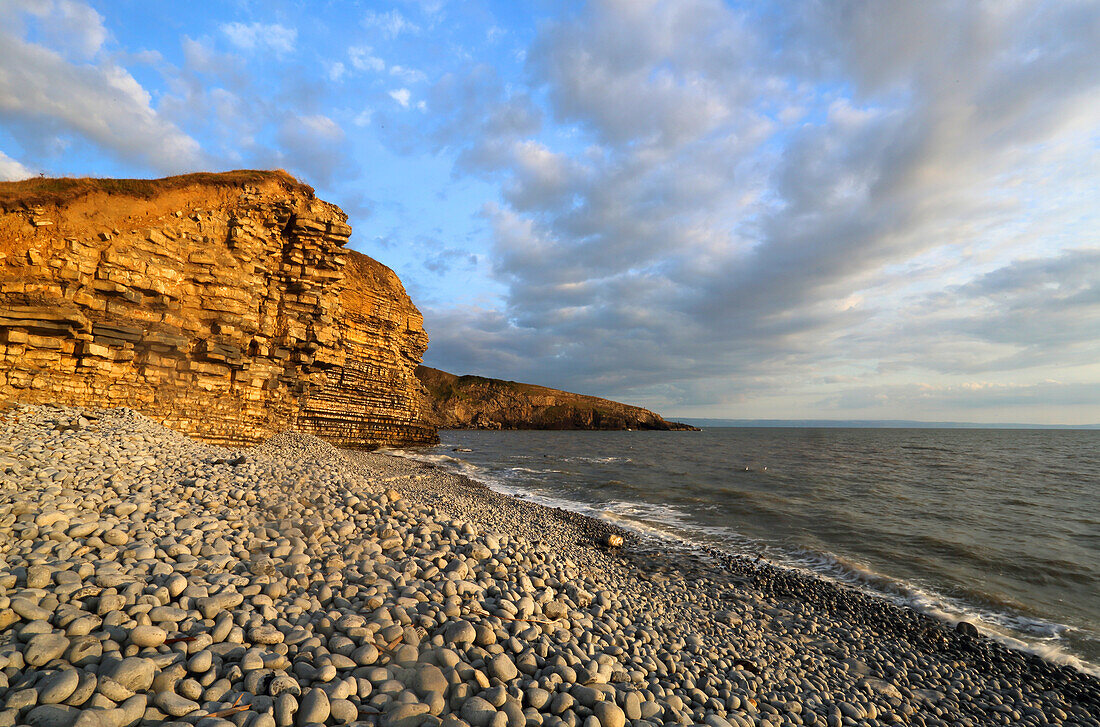 Dunraven Bay, Southerndown, Glamorgan Heritage Coast, Südwales, Vereinigtes Königreich, Europa